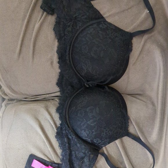 La Senza bra - Picture 1 of 3